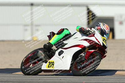 media/Jan-15-2026-Racers Edge (Thu) [[dfebeb70ab]]/2-A Group/Session 3 (Turn 16)/